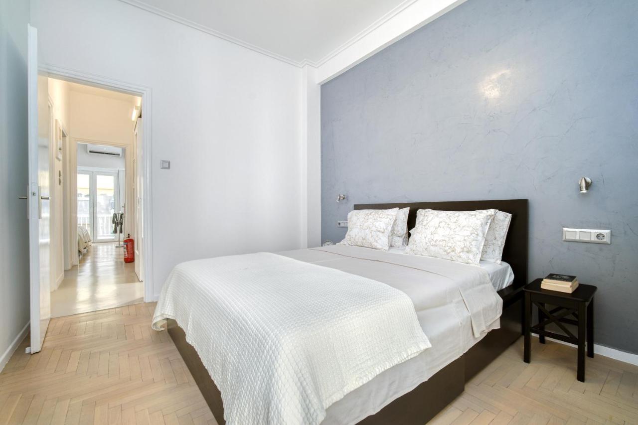 Elegant Light Two Bedroom Apartment In City Center Athen Exterior foto