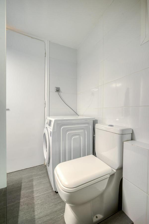 Elegant Light Two Bedroom Apartment In City Center Athen Exterior foto
